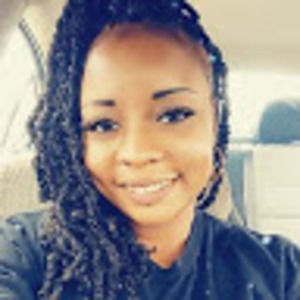 Meet your Posher, Monique